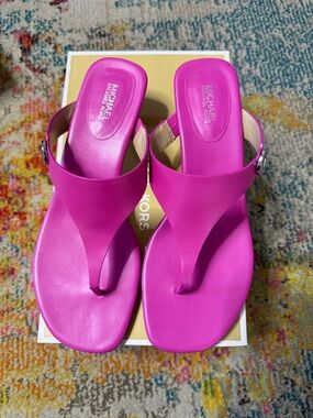 Michael Kors Lucinda Kitten Leather Thong Sandals